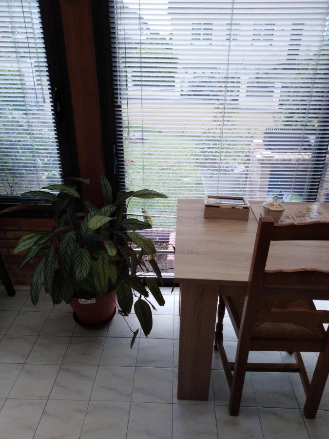 Chez Myla Chambre Avec Tv Ecran Plat Et Salle De Bain Privative Бурж Екстер'єр фото
